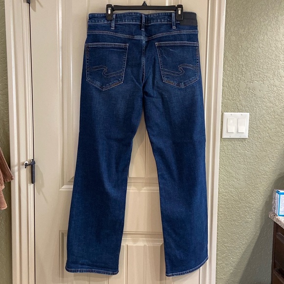 Men’s Dark Blue Colored Jean with a Bootcut Leg By silver Jeans Co. Brand.  EUC! - Picture 16 of 16